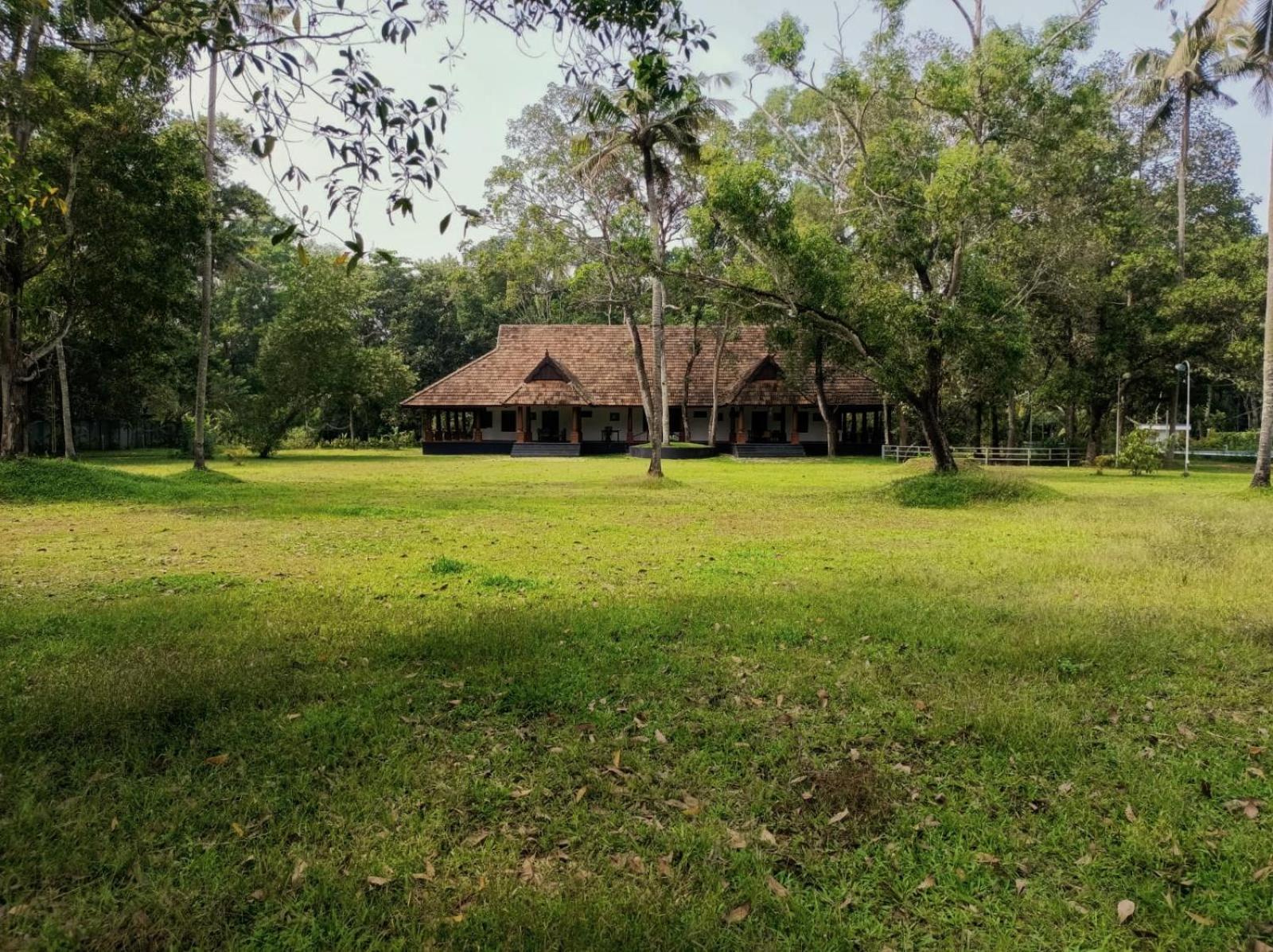 Marari Beach Palace Марарикулам Экстерьер фото
